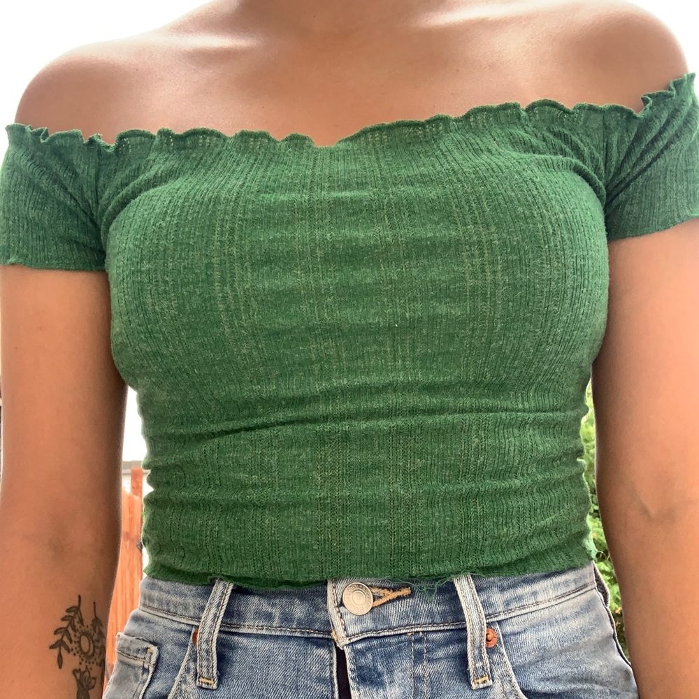 Green crop top